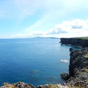 沖縄の美しい海岸沿いが指定されています。