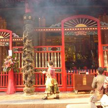 各祠もお祈りの対象です