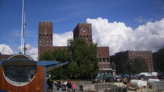 自転車も無料で積み込める小さな船で、短い船旅。