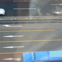 大通り沿いにあり、車ならすぐわかります