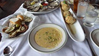 スーペリア シーフード & オイスター バー