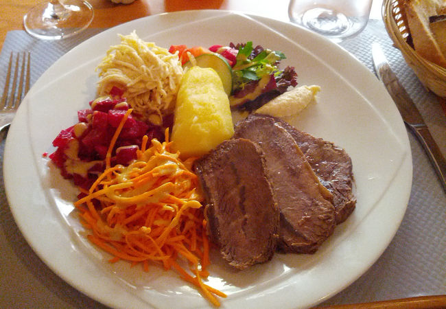 居心地の良い地元料理のおいしいレストラン