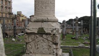 突如現れる遺跡