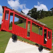 「六甲の赤いケーブルカー」。こちらも一人ずつ入れます♪