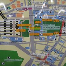 新宿駅新南口で撮りました