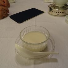 杏仁豆腐