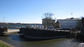 遠くからも見えます