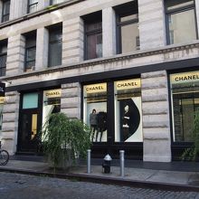 CHANELも綺麗