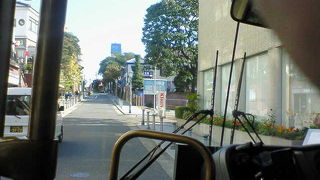 坂のきつい神戸市内の移動に重宝する周遊バス