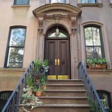 そう、キャリーの家はこの家でした