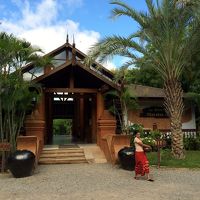 ホテルの入り口