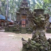 猿の寺院