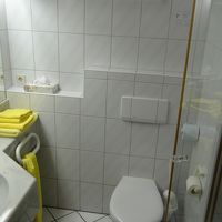 こちらもきれいなバスルーム。ちなみに、窓からの眺望は普通