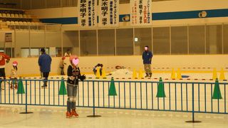 鈴木明子選手が所属するスケート場です。【邦和スポーツらんど】