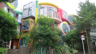 東八道路沿い、国立天文台の近くにあります