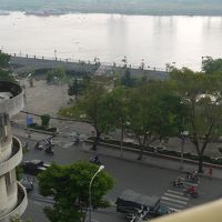 朝食会場から下をのぞく