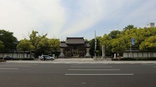 楠木正成を祭る神社。なんこうさん、と呼ばれています。