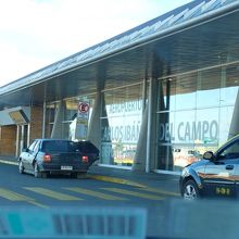 プンタ・アレーナス国際空港外観。