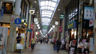 賑やかな商店街