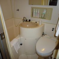 狭いけど不便は無し