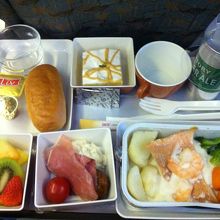 長旅では機内食も楽しみの一つ