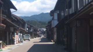 緩やかな上り坂が続くので、歩くのはやや大変です