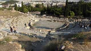 ギリシャ最古の劇場は大きかった。