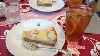 季節のフルーツを贅沢に使ったタルト