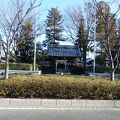 松本市の「水めぐりの井戸整備事業」で2009(平成21)年度に誕生している松本神社前井戸