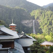 この景色を見るために登った階段は何段か？