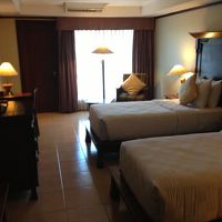 部屋は少し狭いツイン(´･_･`)