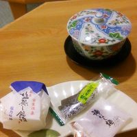 お菓子のサービス。