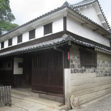 立派な住宅ではあるものの、まぁ普通かな