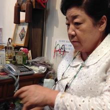 この方が指導してくれました