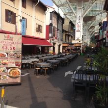 屋根付フードストリート