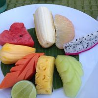 朝食のフルーツ