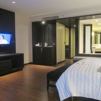 床がフローリングに変わっていましたが、ちょっとチープ