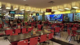 お店の種類が多いので、毎日来ても大丈夫です