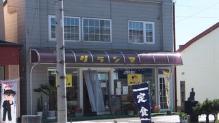 地元のおばあちゃま方が迎えてくれます