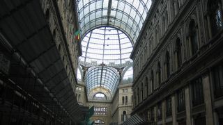 十字型のアーケード