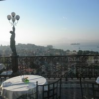 テラスから海が見えます