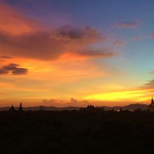 テラスから眺める夕日