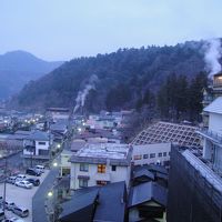 部屋から各箇所の湯元を眺望