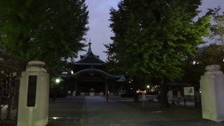 見事な建物です