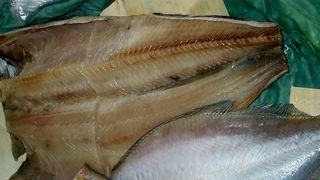 新鮮で安いお魚！！盛りだくさん。