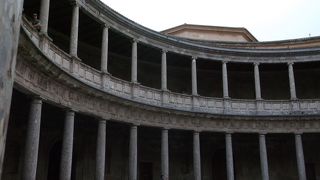 キリスト教徒によって建設・・・