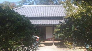 どちらかと言えば漱石が目立っているような・・・