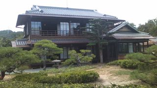 かなり立派な建物でした