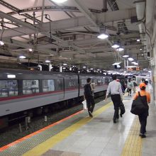 行き先とドア枚数の表示のみ