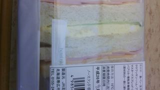 帯広発札幌行きの列車では「ホテルノースランド帯広」特製のサンドイッチが買える